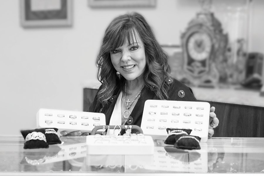 GingersJewelers-(3)_B&W.jpg