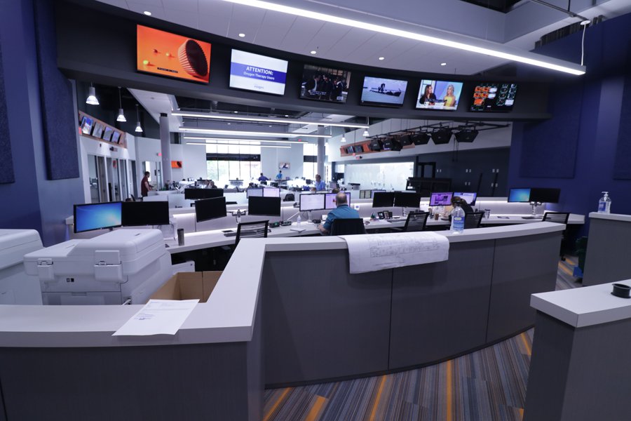 5-news room.jpg