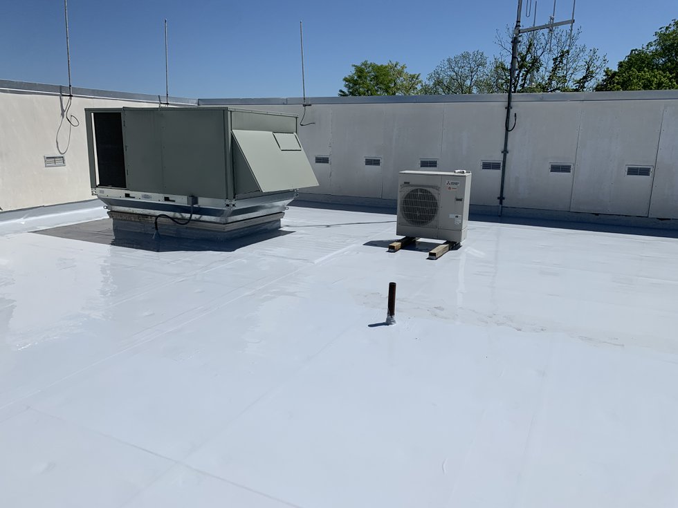 Roof after picture 2022.JPG