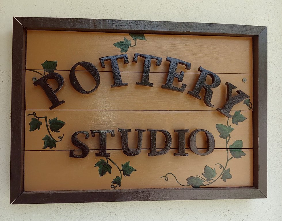 Pottery Studio Sign (2).jpeg