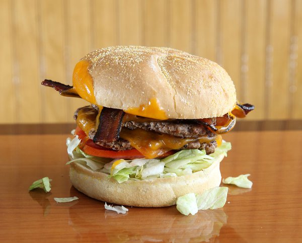 Burger-in-the-Square-DG23-Web.jpg