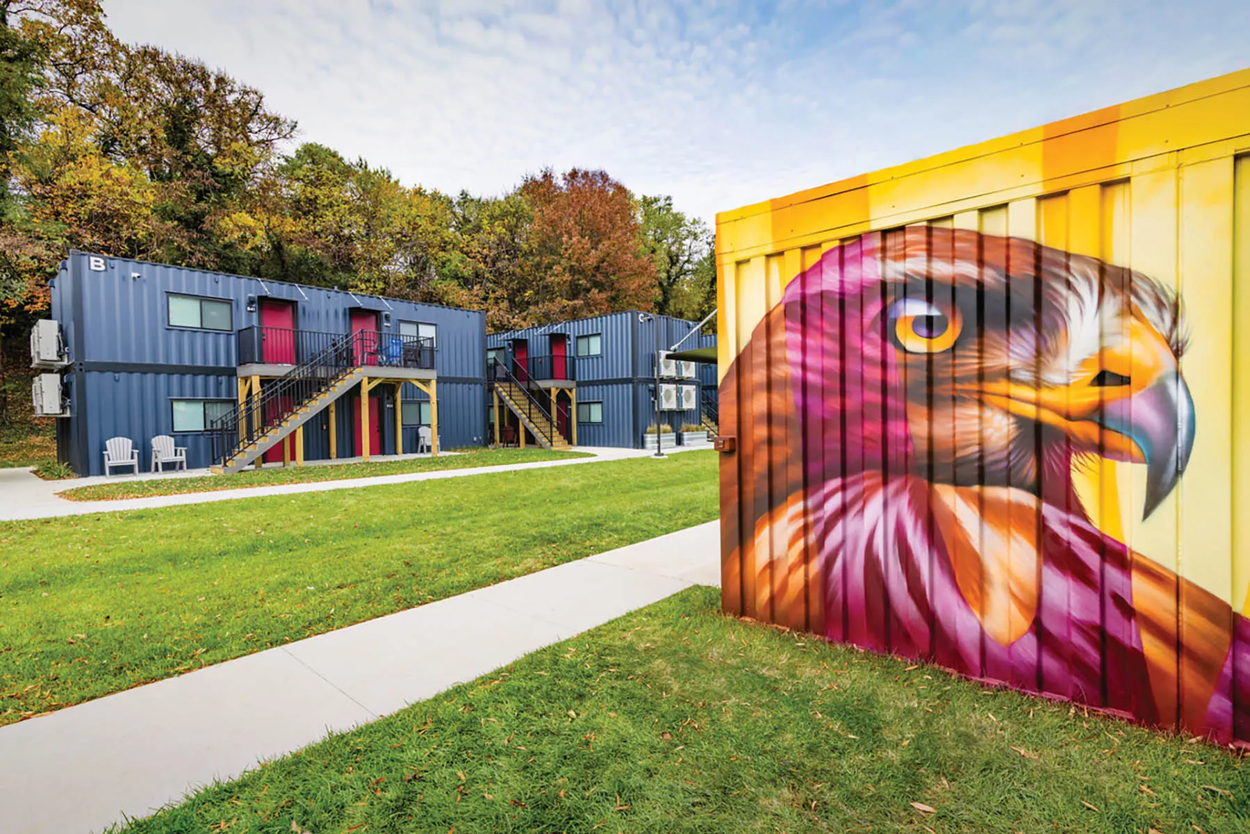 Roanoke College alum and popular muralist Jon Murrill painted a red tail hawk (the school’s mascot) on the outside walls of the Maroon Village common space.