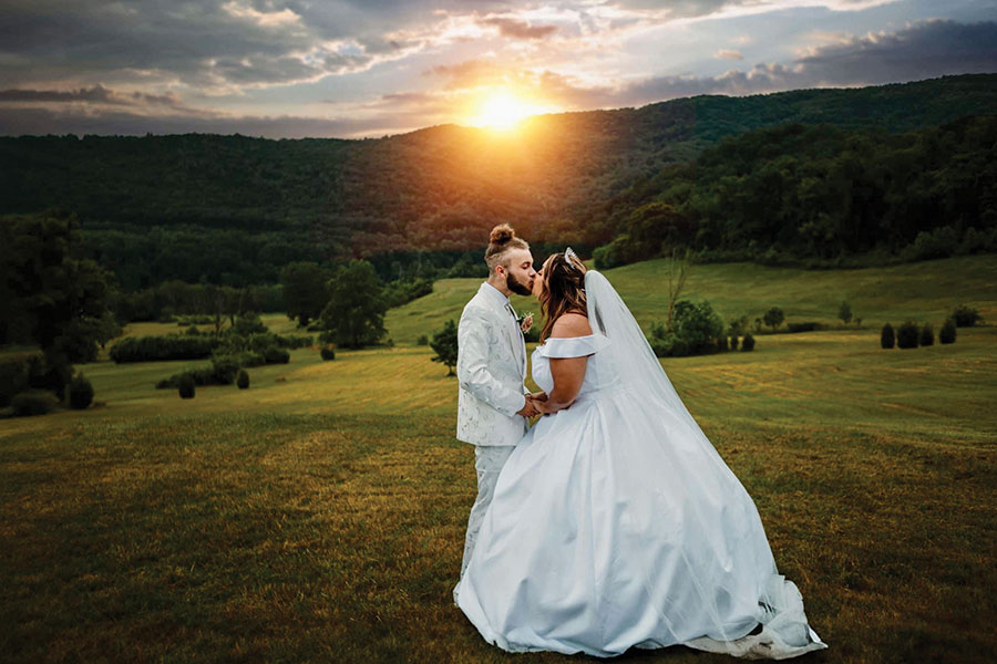 Cindy Forbes turned an old country club into Fyvie Farms, an event venue now hosting beautiful weddings. ©J&C Photography
