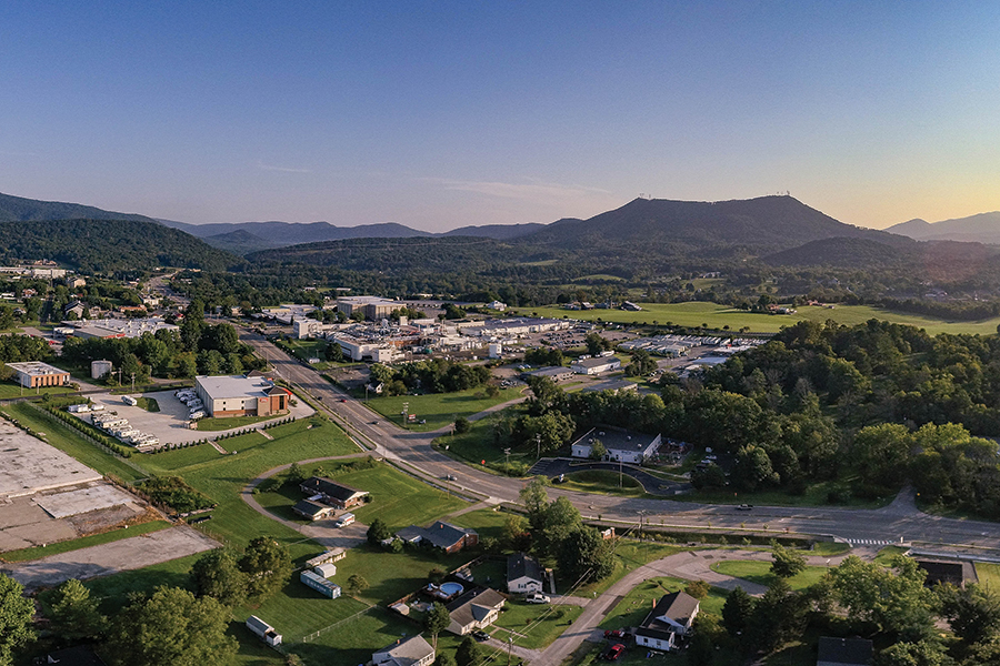 A beautiful view of Roanoke County near Hollins University.