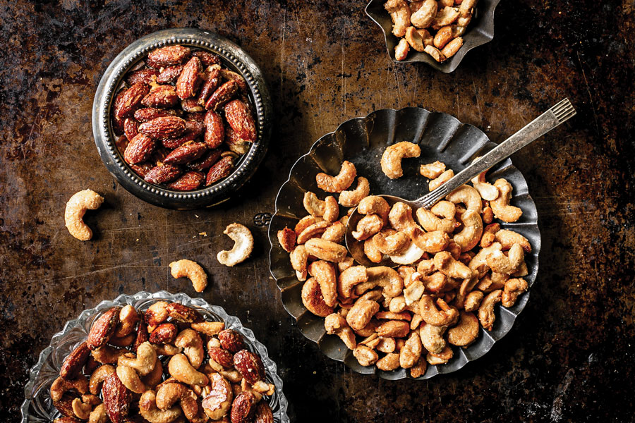 Sweet and Spicy Bourbon Cashews