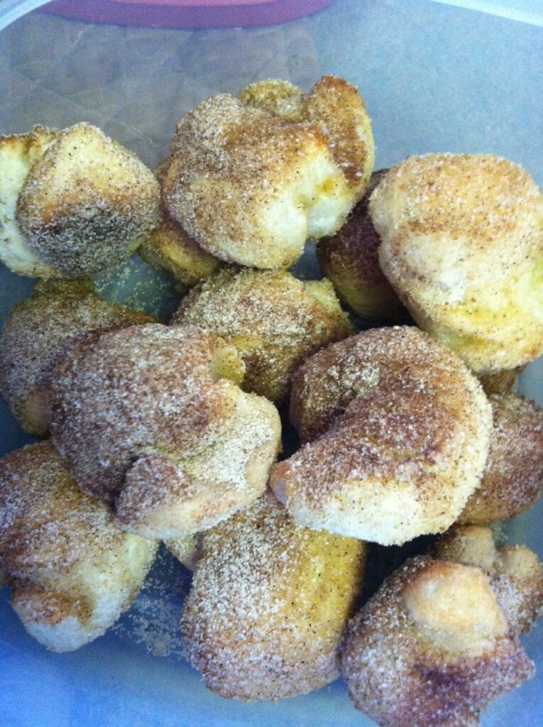 Cinnamon sugar pretzel bites