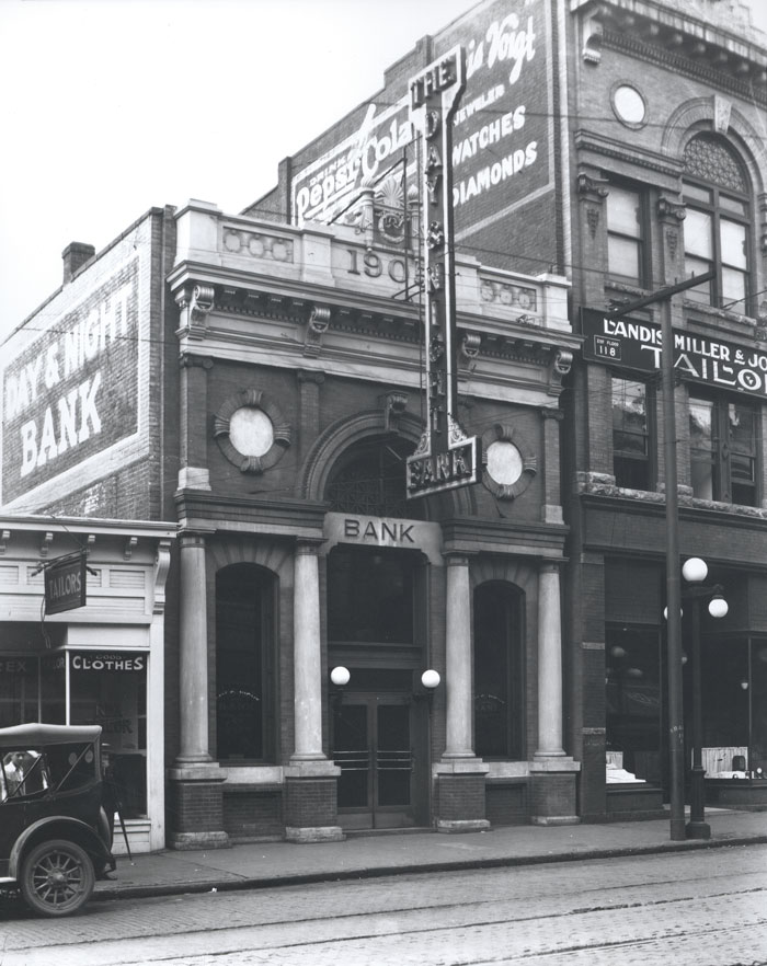 The Day and Night Bank Building was Shenandoah Life Insurance Company’s first location.
