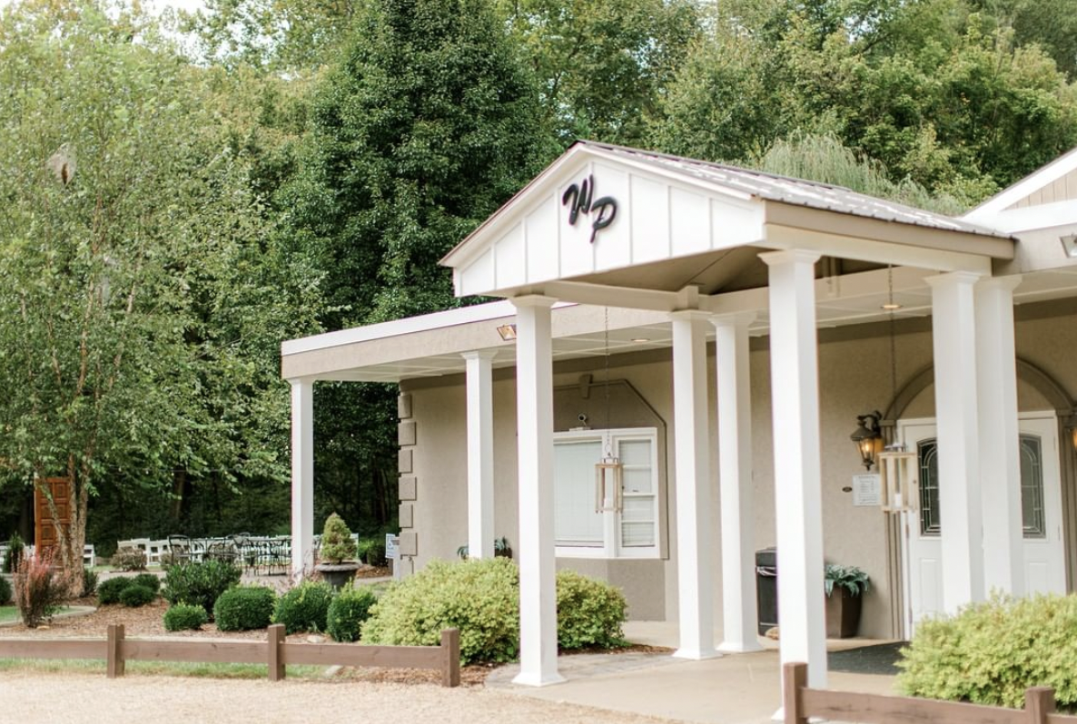 The Woodland Place provides a newly-renovated space for couples seeking their ideal Vinton venue.