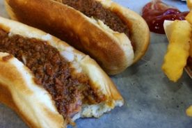 Weiner Stand Hot Dog