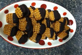 Peanut butter pretzel bites