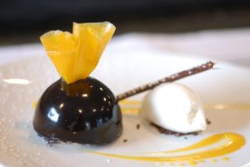 eab589fc-f976-11e4-80da-22000b078648-BlackHenChocolateBomb